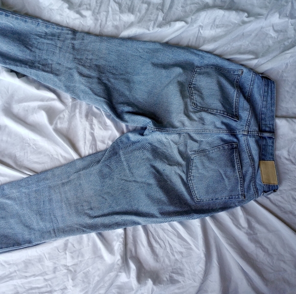 Everlane The Curvy ’90s Cheeky Jean Sunbleached Blue - Picture 5 of 6